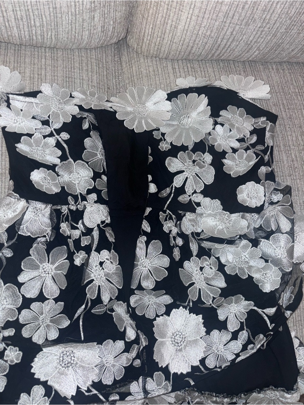 Holiday Party Mew & Mews Black White Floral Appliqué Strapless Tiered Midi Dress - Picture 6 of 10